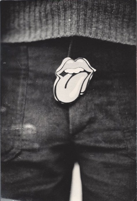 Item #2101 Lips and Tonge (Rolling Stones logo). Francois Guenet.