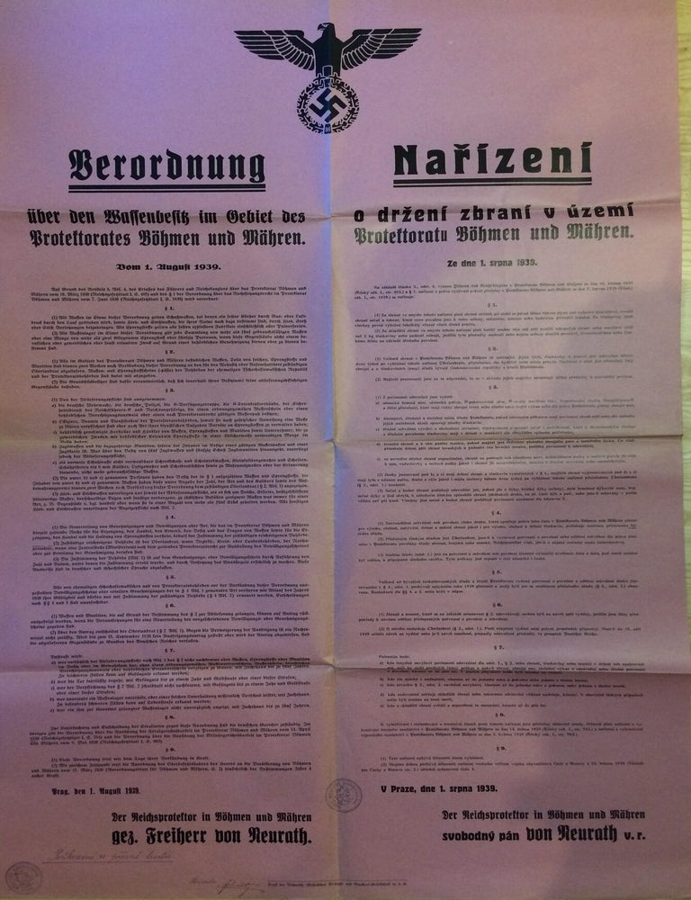 Item #3869 Verordnung &uuml;ber den Waffenbesitz im Gebiet des Protektorates B&ouml;hmen und M&auml;hren. Vom 1. August 1939. / Nař&iacute;zen&iacute; o držen&iacute; zbran&iacute; v &uacute;zem&iacute; Protektor&aacute;tu Čechy a Morava. Ze dne 1. srpna 1939. Konstantin Freiherr von Neurath.